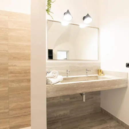 The Rent - Near Piazza Di Spagna Рим